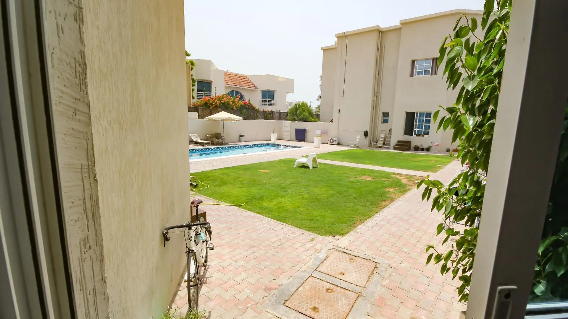 Relaxing Private Rooms In Compound Housing Near Burj Alarab Villa 124 Dubai
