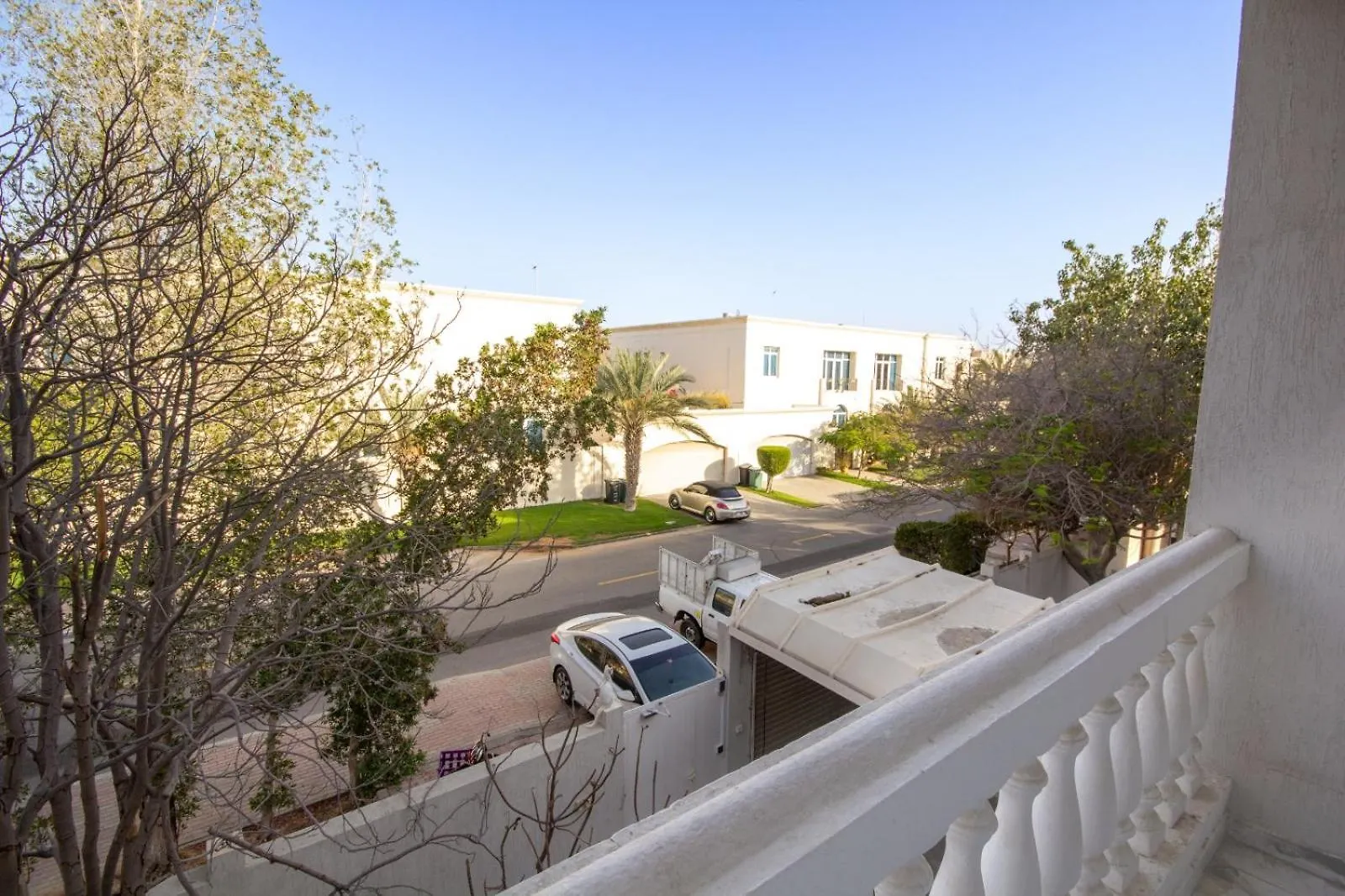 Relaxing Private Rooms In Compound Housing Near Burj Alarab Villa 124 Dubai Homestay
