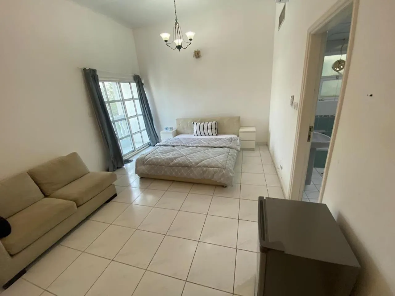 Homestay Relaxing Private Rooms In Compound Housing Near Burj Alarab Villa 124 Dubai
