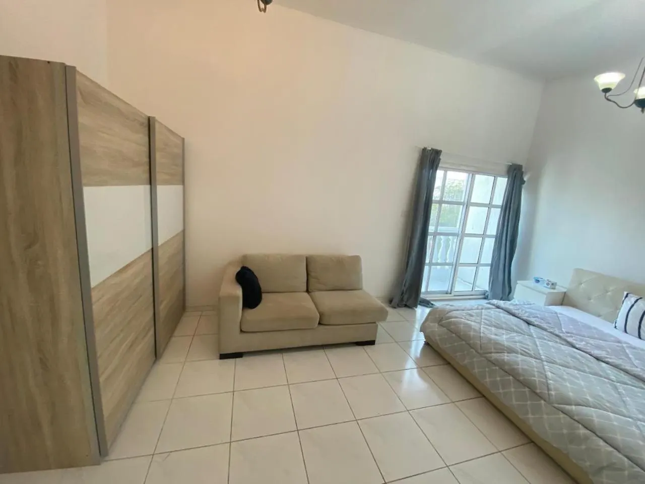 Relaxing Private Rooms In Compound Housing Near Burj Alarab Villa 124 Dubai 0*,