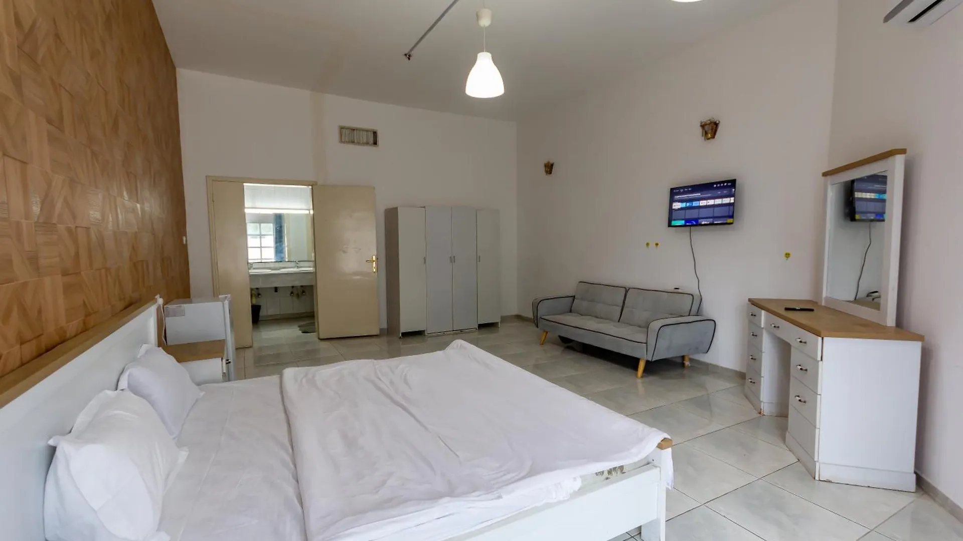 Homestay Relaxing Private Rooms In Compound Housing Near Burj Alarab Villa 124 Dubai