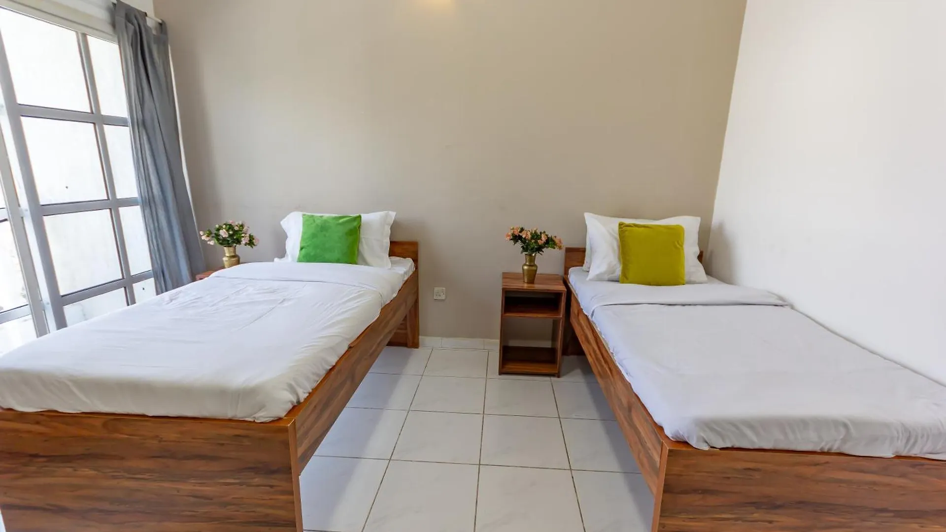Relaxing Private Rooms In Compound Housing Near Burj Alarab Villa 124 Dubai 0*,